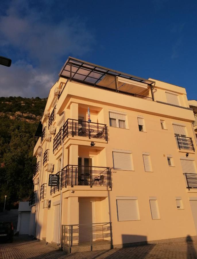 אוהריד Apartment Ema מראה חיצוני תמונה