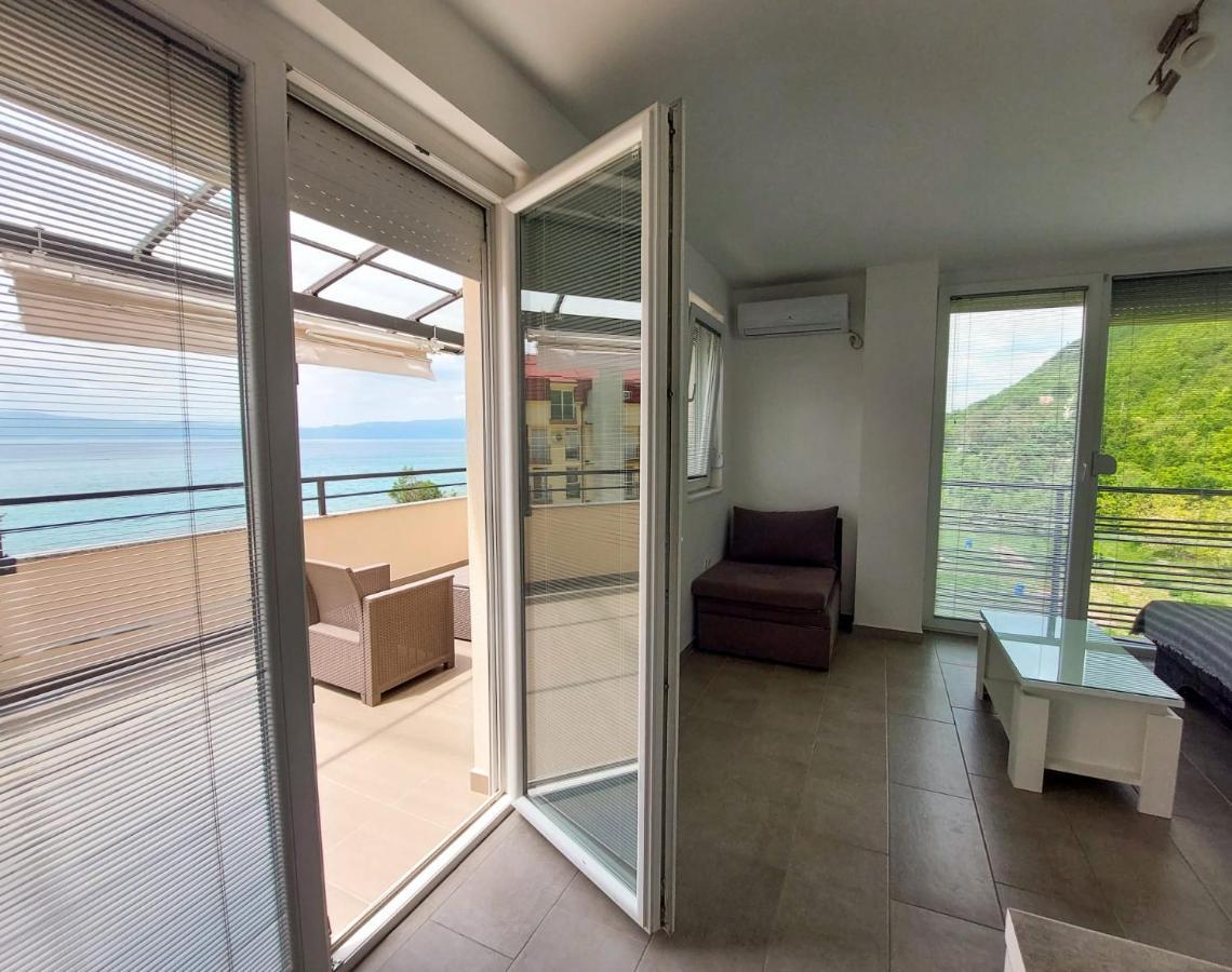 אוהריד Apartment Ema מראה חיצוני תמונה